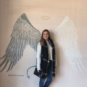 Meet your Posher, Molly